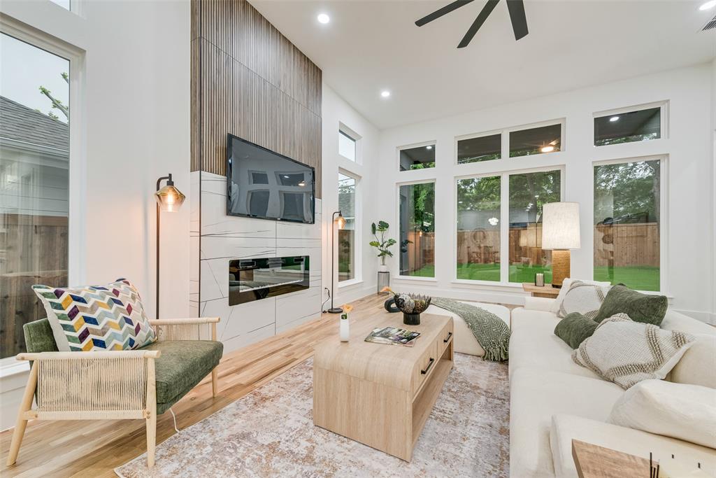 Richmond Hill - Residential