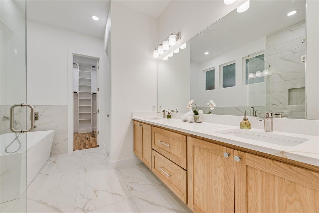 Richmond Hill - Residential