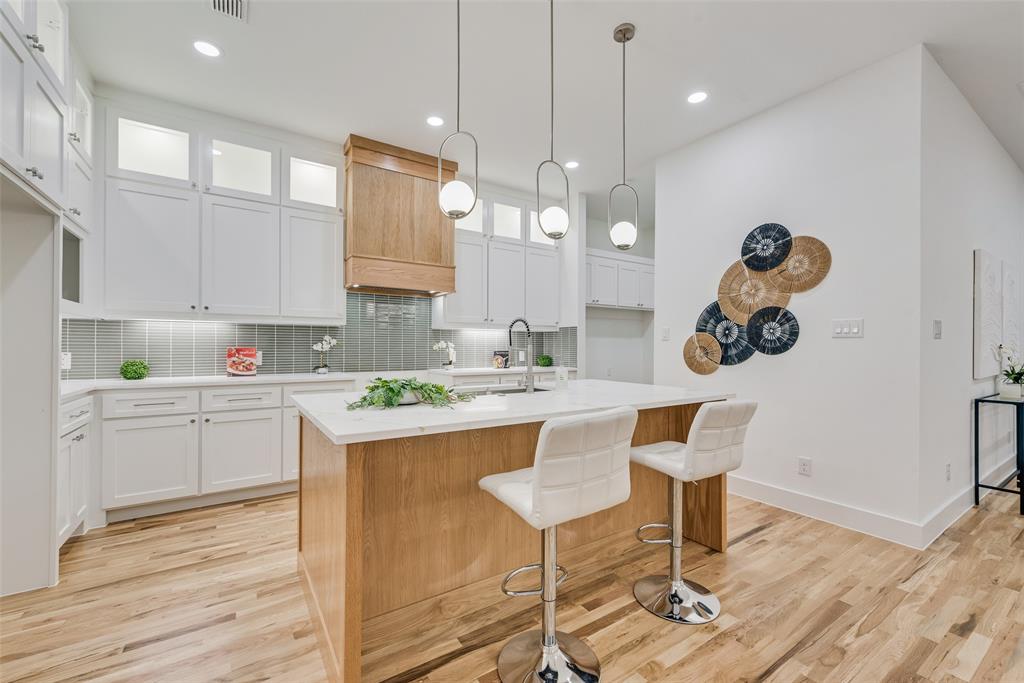 Richmond Hill - Residential