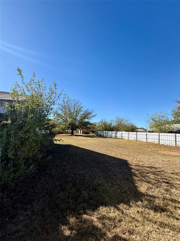 SANTE FE ADDN TOWN COLEMAN, BLOCK 11, LOT 6,7,8 & - Residential