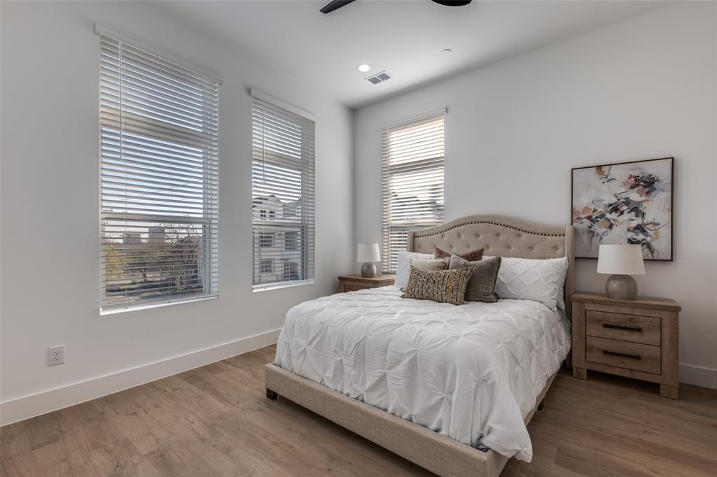 Dallas Land & Loan Cos Add 03 - Residential Lease