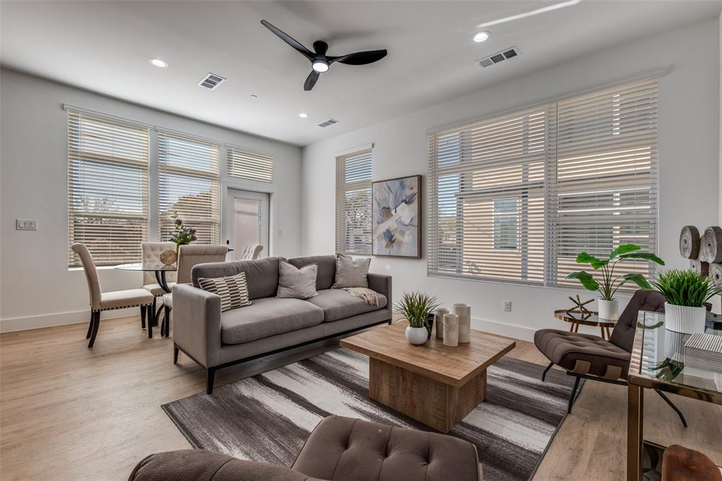 Dallas Land & Loan Cos Add 03 - Residential Lease