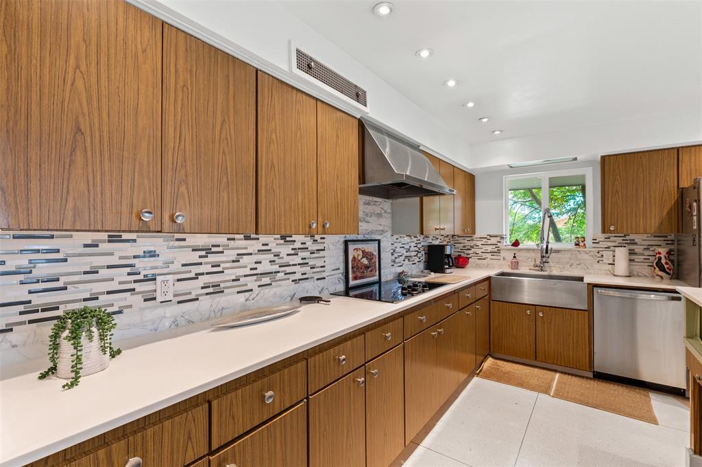 Ridglea - Residential