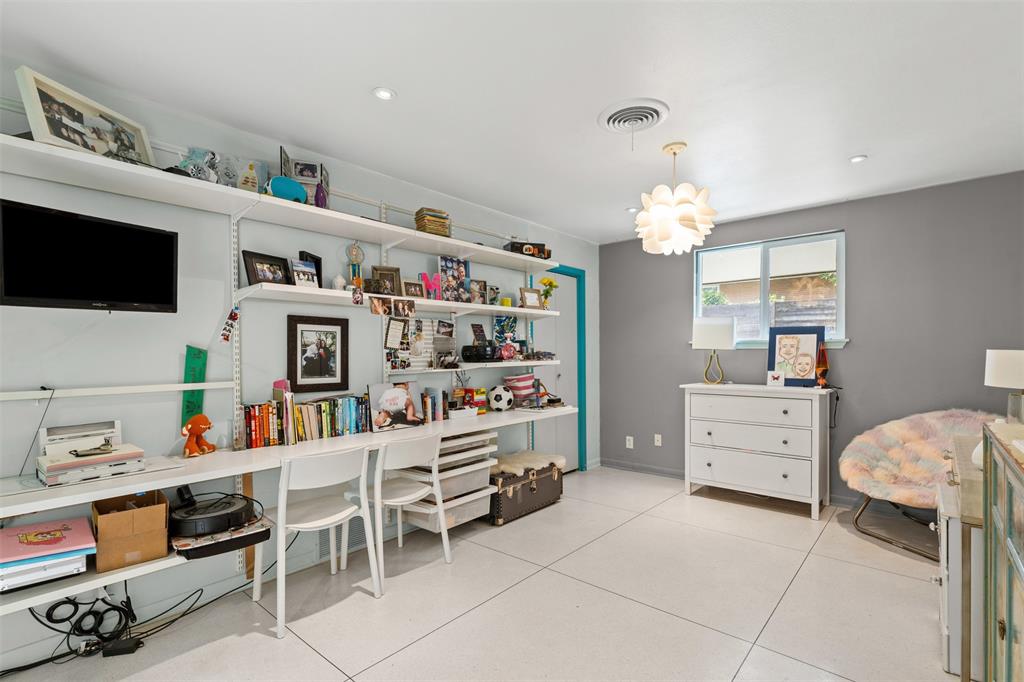 Ridglea - Residential