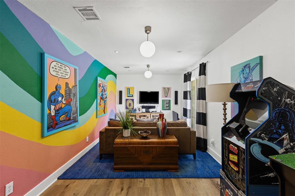 Ridglea - Residential