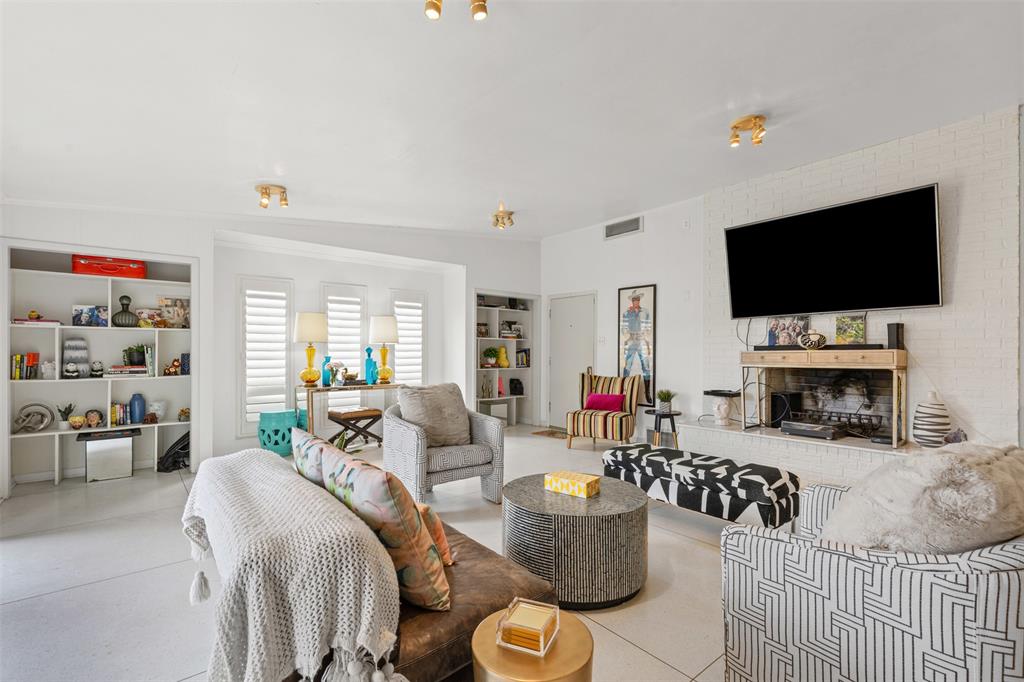 Ridglea - Residential