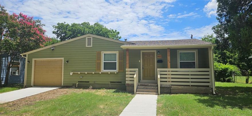 A beautifully remodeled home nestled in a quiet, established neighborhood in Fort Worth, TX 76133. This
charming 2-bedroom, 1-bathroom residence has been thoughtfully updated to offer modern comfort and
style. Step inside to discover brand-new flooring that flows seamlessly throughout the home, creating a
fresh and cohesive look. The kitchen has been completely transformed with all-new cabinets and sleek
Corian countertops, perfect for both everyday living and entertaining. Fresh paint throughout the interior
brightens every room and provides a clean, contemporary backdrop for your personal touch. An attached
1-car garage adds convenience and extra storage. This home is move-in ready and full of potential. Located
close to schools, parks, shopping, and major highways and offers the perfect blend of comfort, style, and
accessibility.