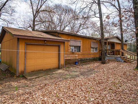 A home in Yantis