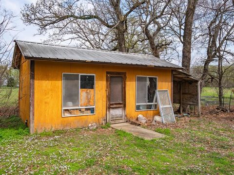 A home in Yantis