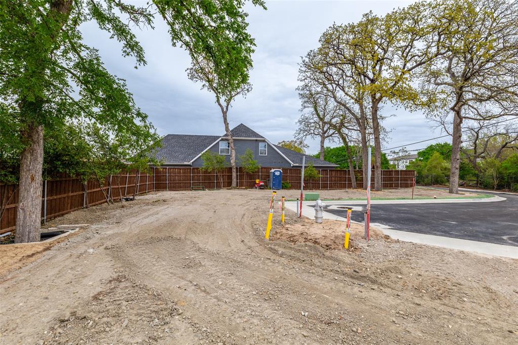 612 Athenia Drive