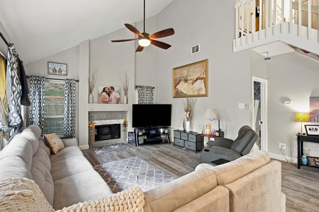 3825 Branch Hollow Circle