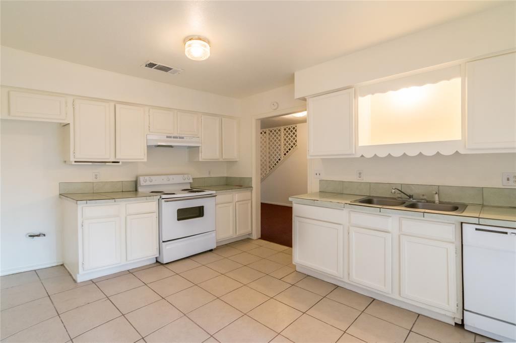 Club Estates - Residential Lease