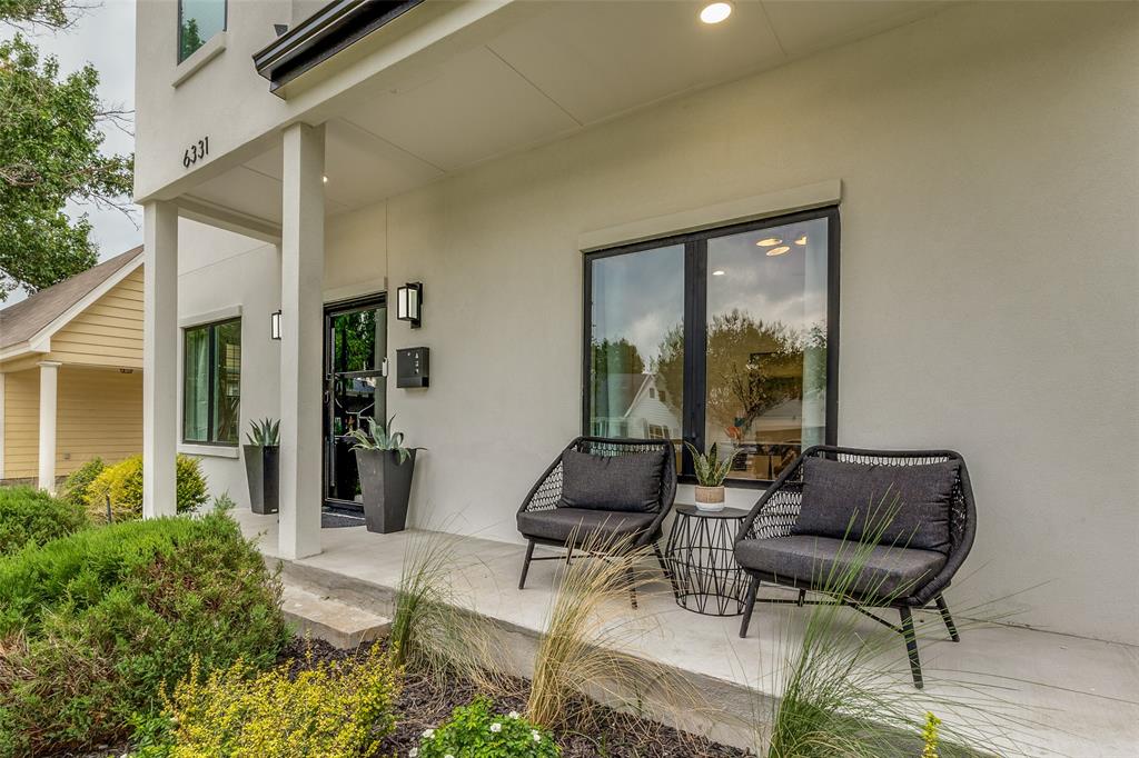 6331 Lakeshore