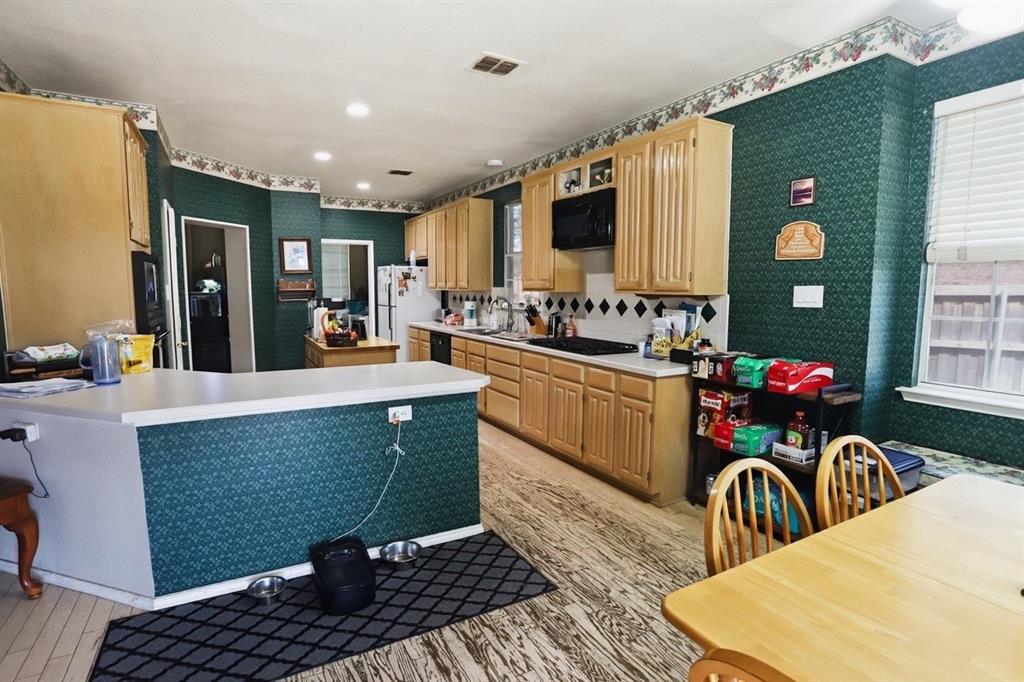 Oakwood Estates Lewisville - Residential