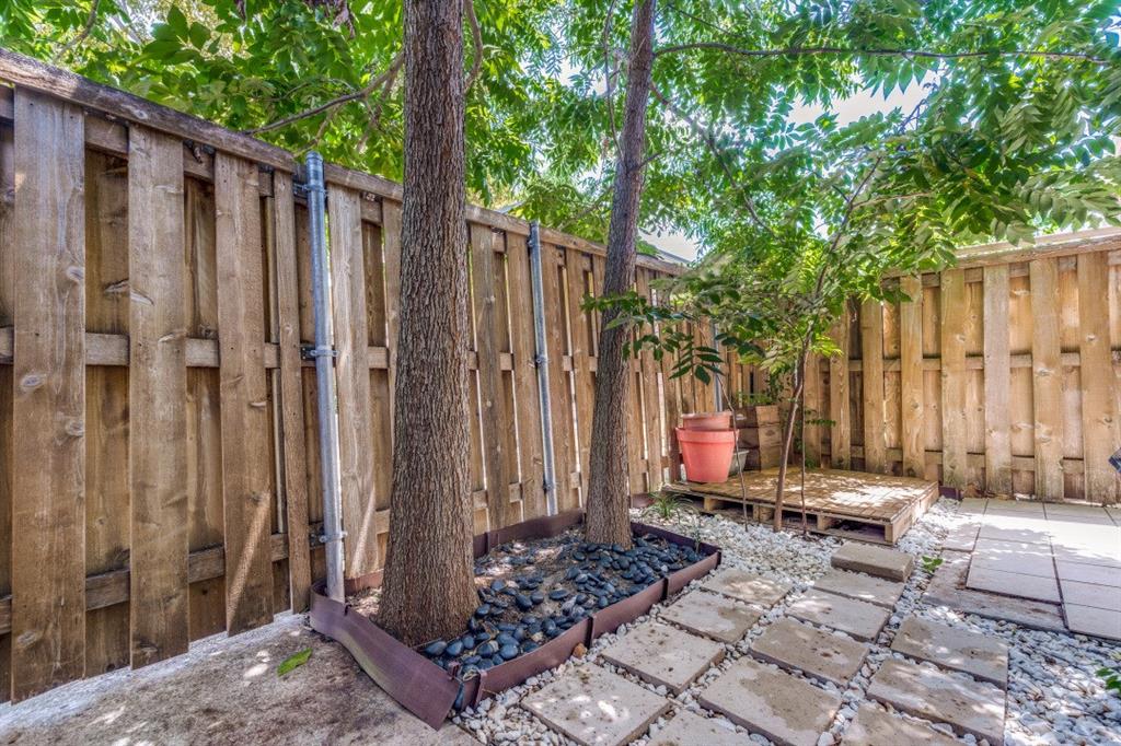 Brooktown Twnhs - Residential