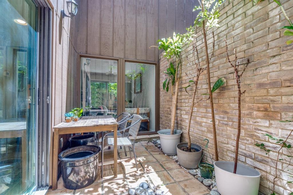 Brooktown Twnhs - Residential