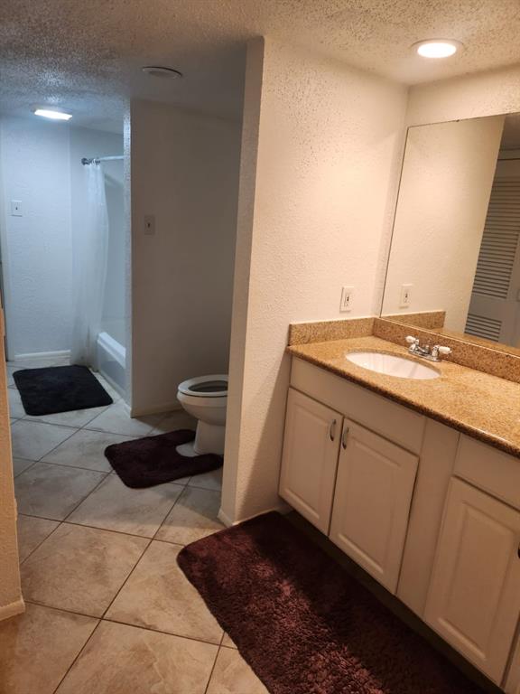 Eastridge II Twnhms Bldg C - Residential Lease