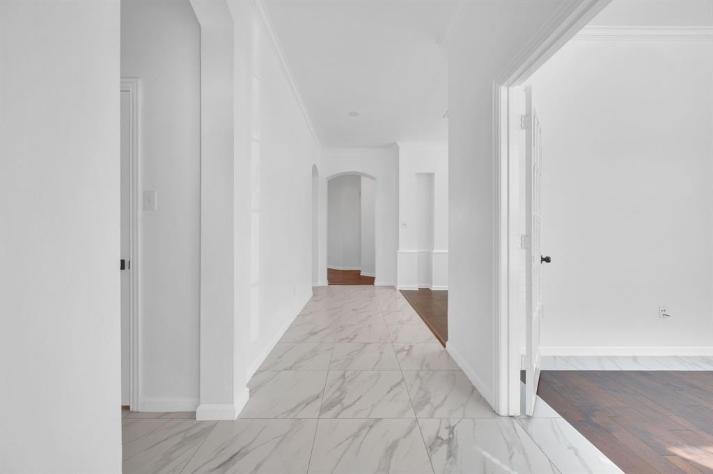 6980 Catamaran Drive