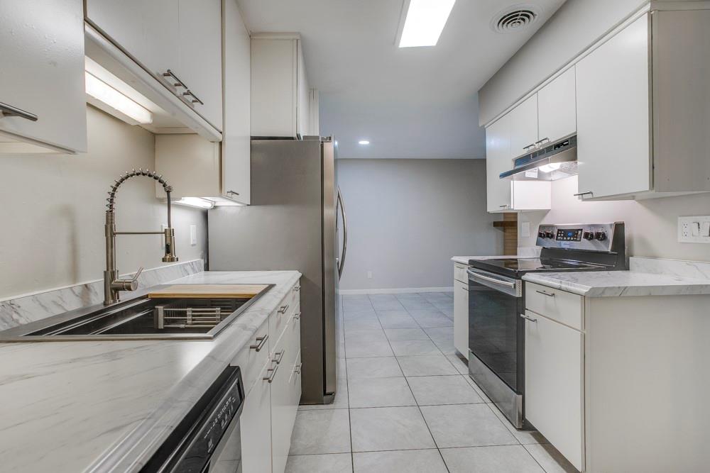 2632 Custer Parkway D