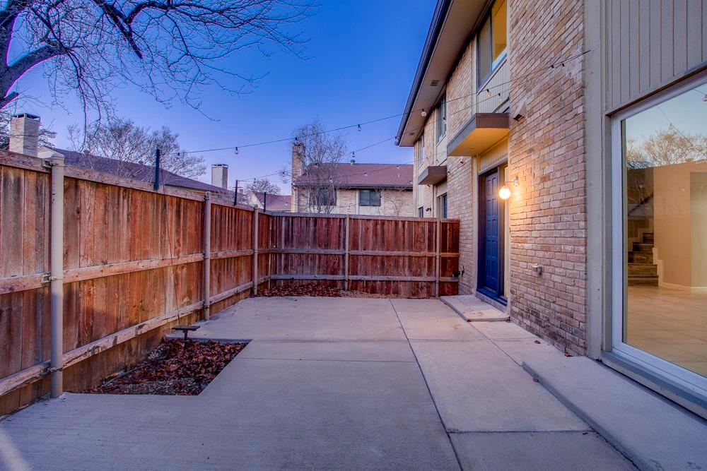 2632 Custer Parkway D