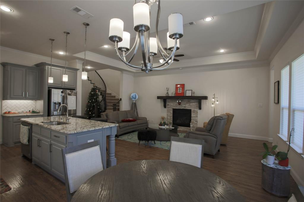 2913 Deansbrook Drive