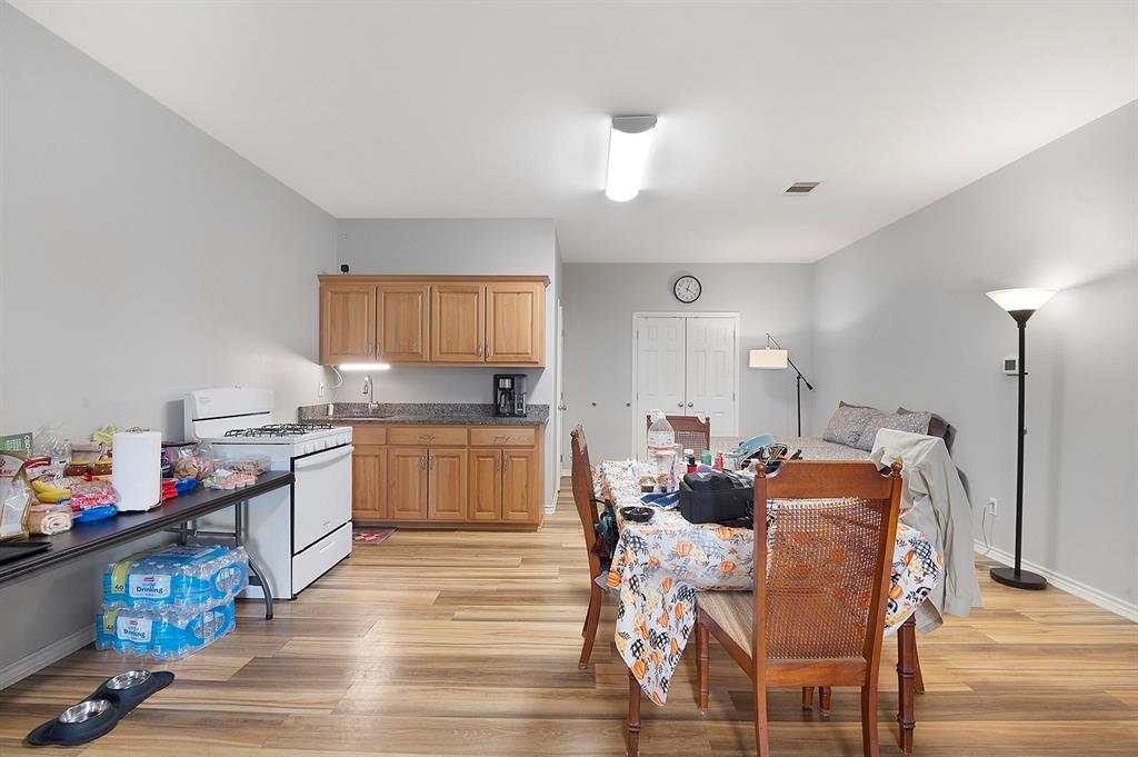 Fairway Bus Park - Commercial Sale