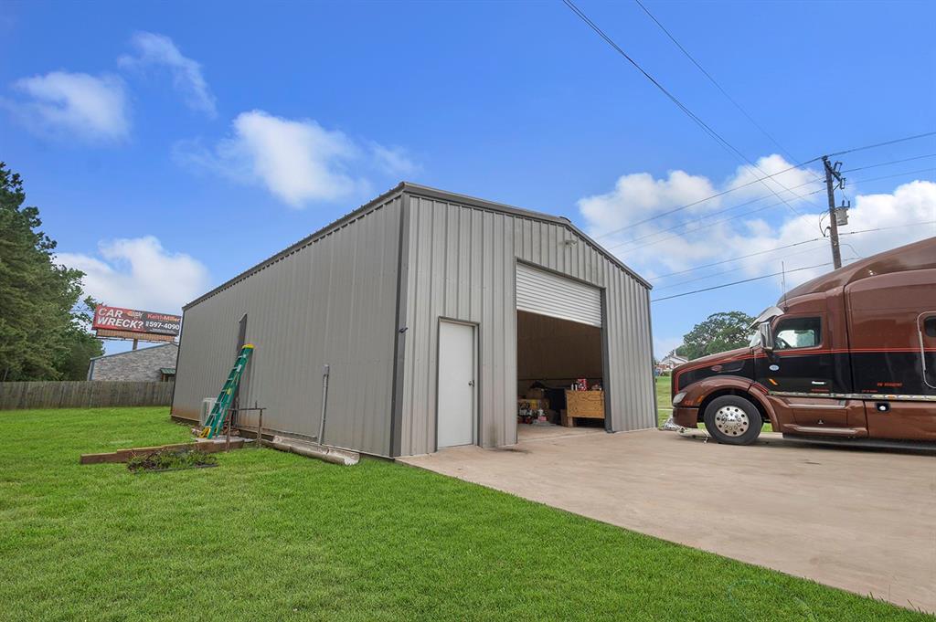 20921 US Highway 69 S