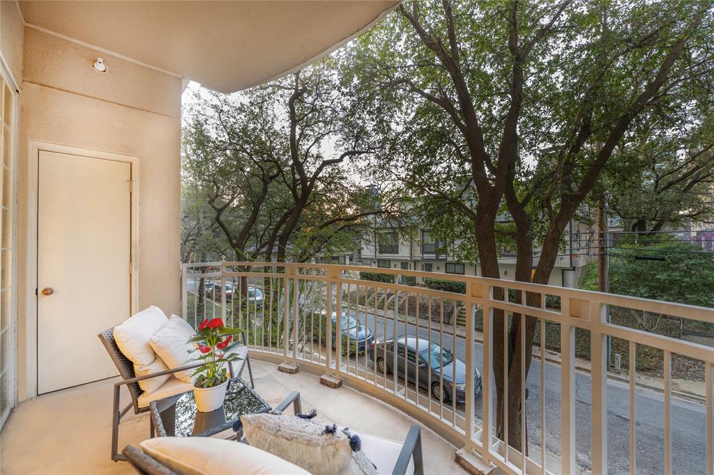 Renaissance On Turtle Creek Condo - Residential