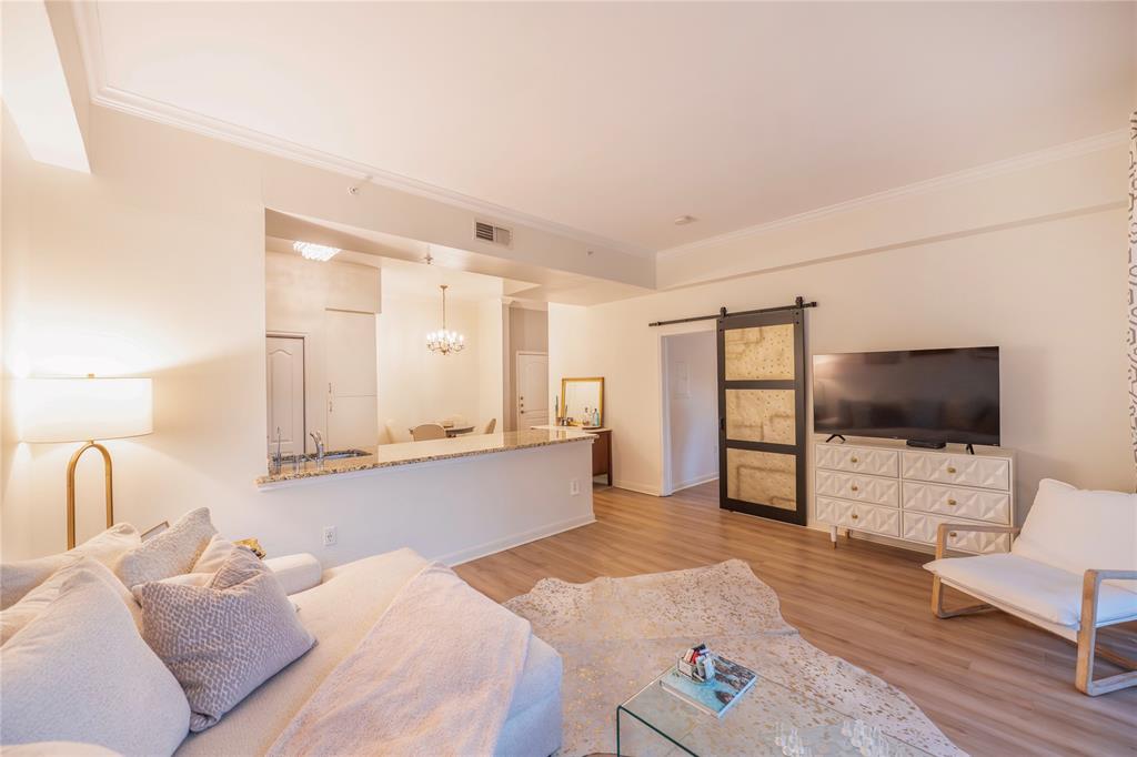 Renaissance On Turtle Creek Condo - Residential