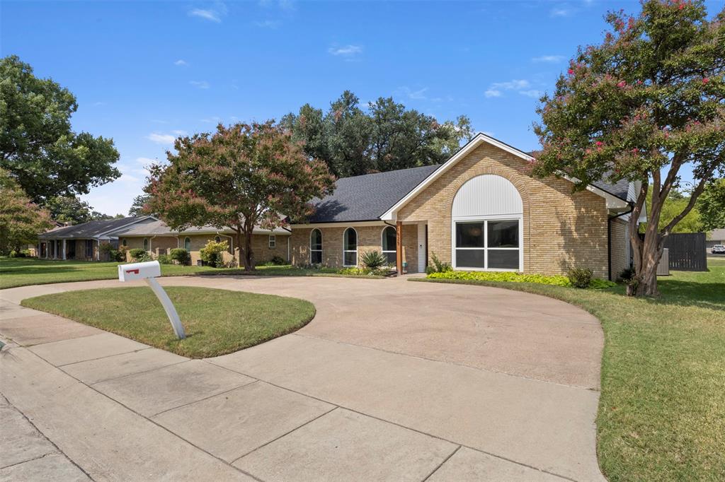 1625 Villanova Drive