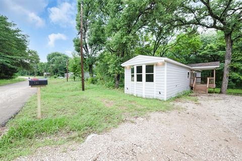 7111 Inca Trail Enchanted Oaks TX 75156