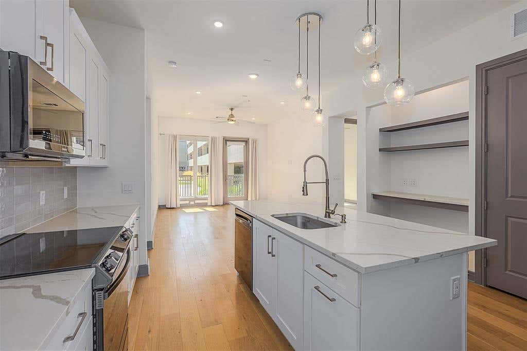 Photo of 2700 Old Denton Road #1044, Carrollton, TX 75007 (MLS # 21320881)