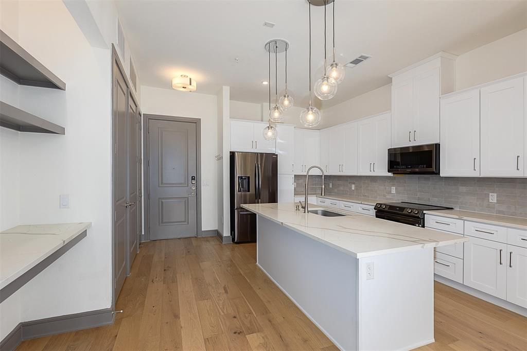 Photo of 2700 Old Denton Road #1044, Carrollton, TX 75007 (MLS # 21320881)