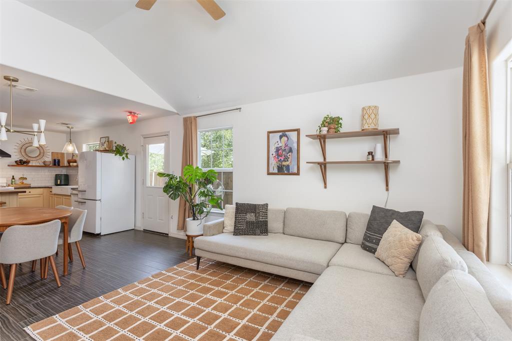 Ditto & Hight Add #1 - Residential Lease