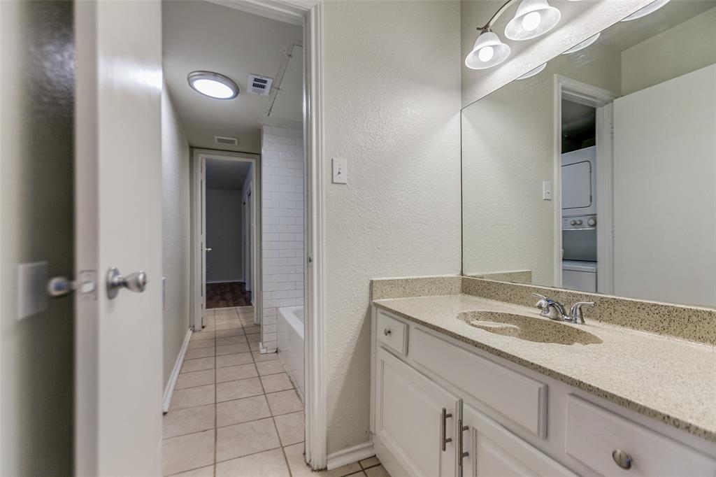 Woodside Lane Condos Ph 02 - Residential