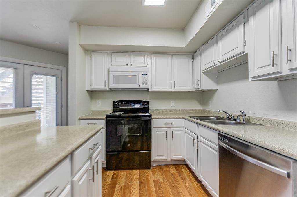 Woodside Lane Condos Ph 02 - Residential