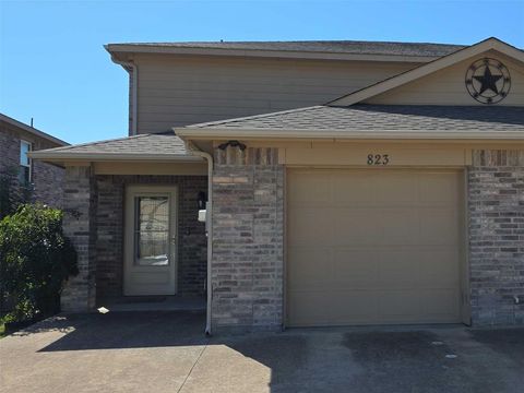 823 E College Avenue Princeton TX 75407