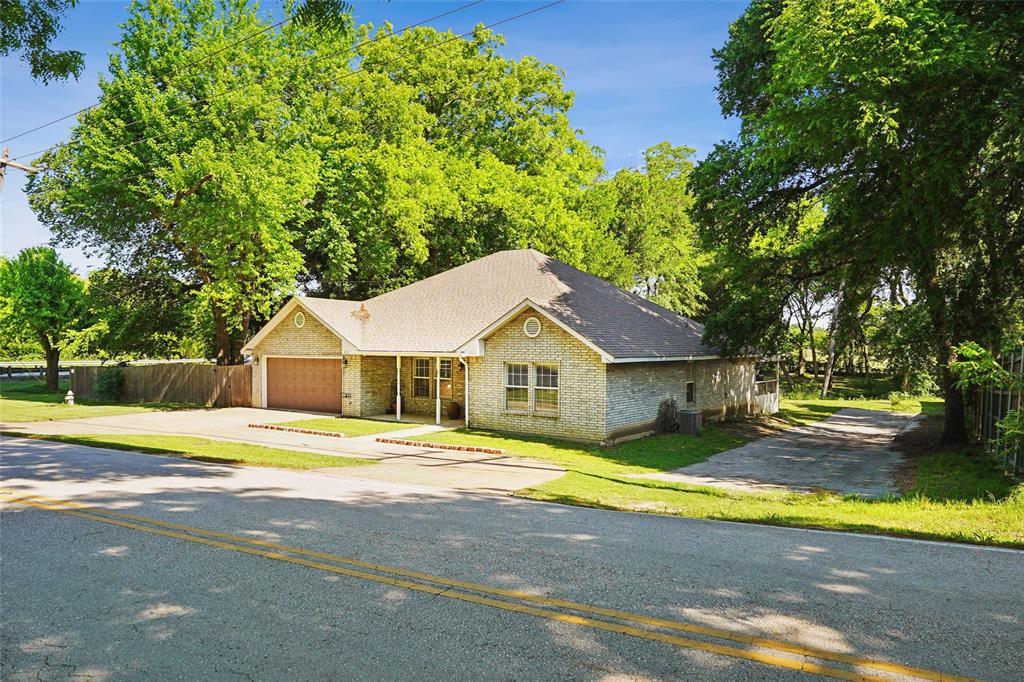 211 Ashford Lane
