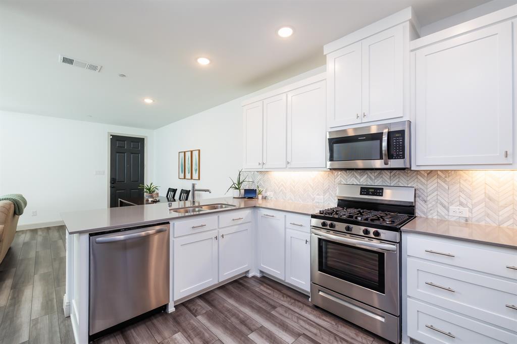 Harvest Townhomes Ph 1 - Residential