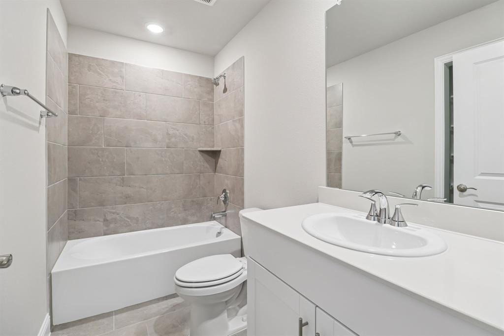 Lakehaven - Residential