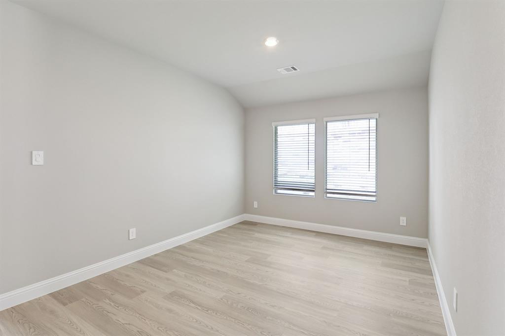 Lakehaven - Residential