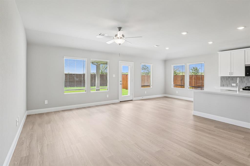 Lakehaven - Residential