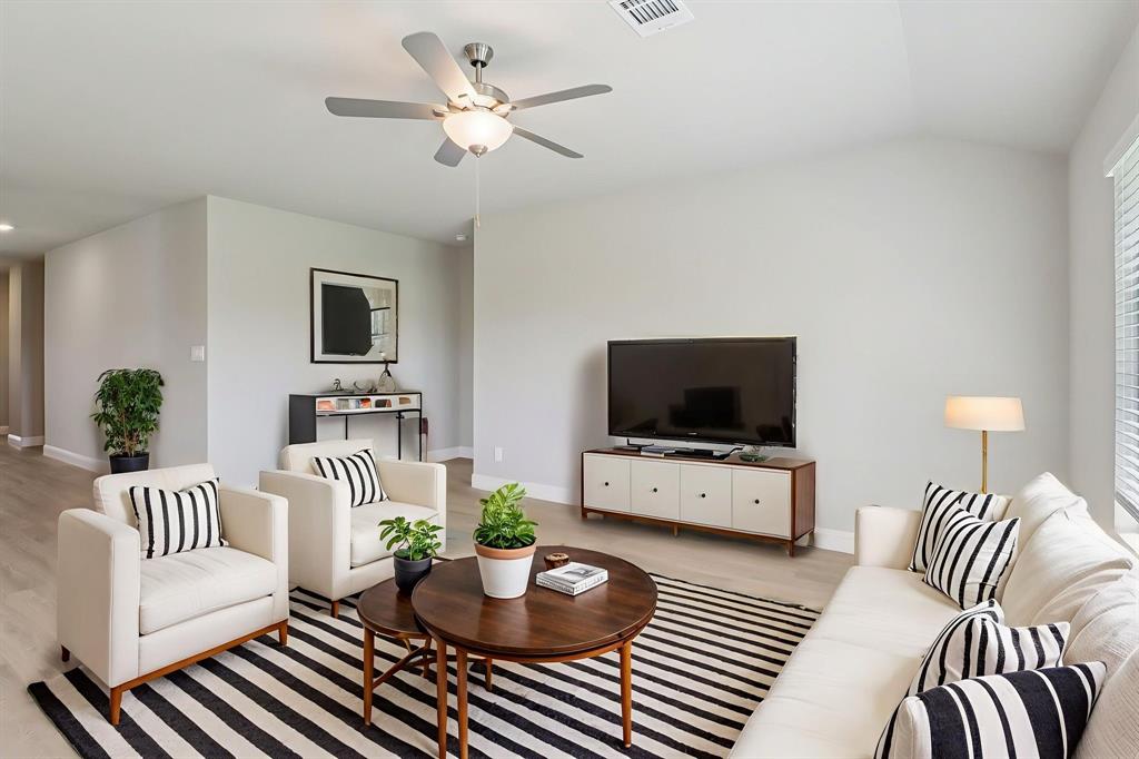 Lakehaven - Residential