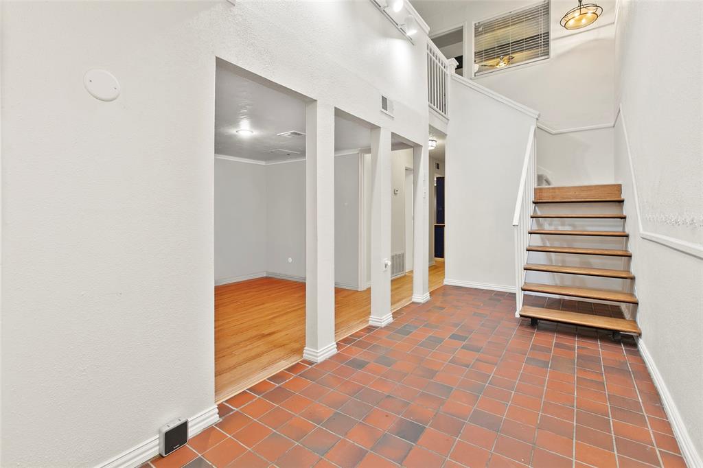 3195 Golden Oak Court