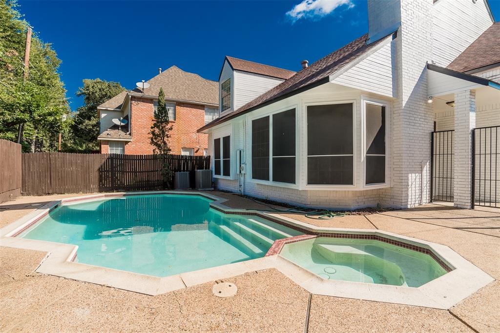 1317 Carver Lane