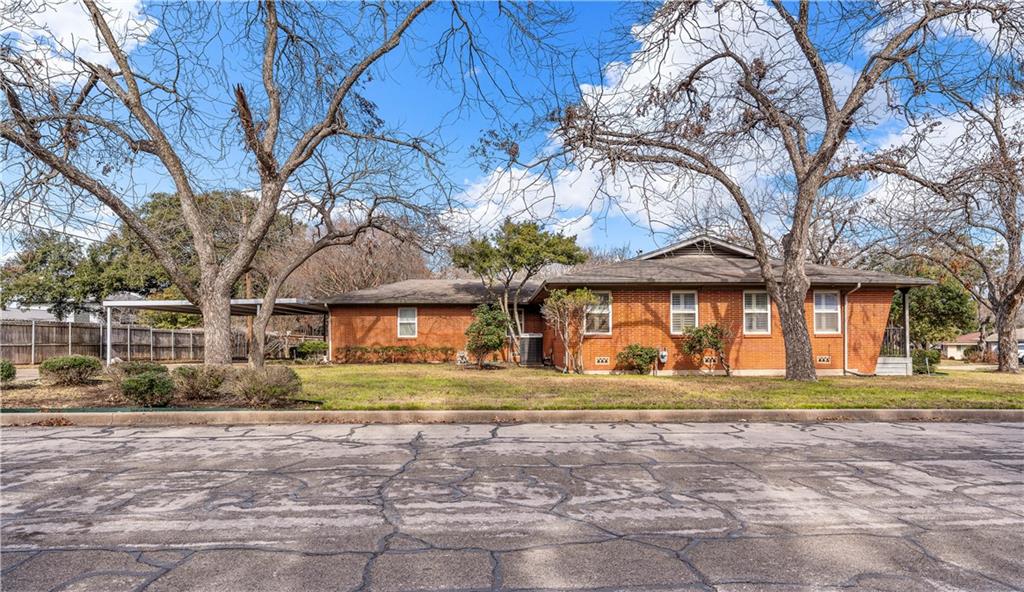 Old Oaks - Residential