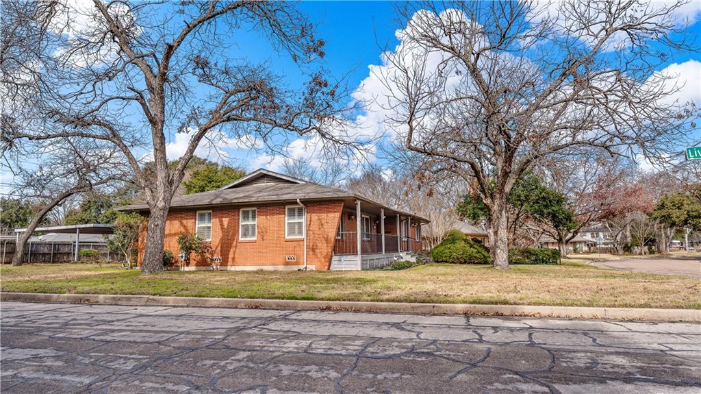 Old Oaks - Residential