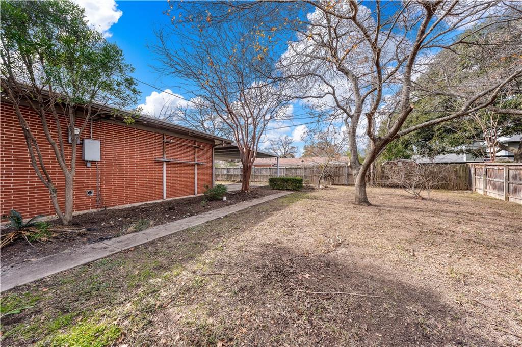 Old Oaks - Residential