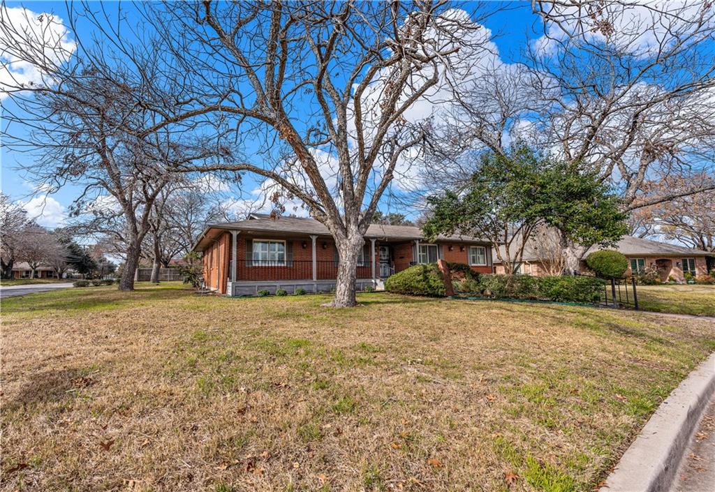 Old Oaks - Residential