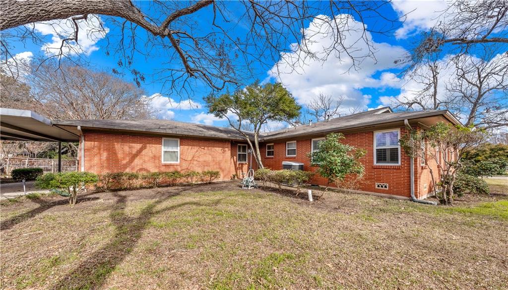 Old Oaks - Residential